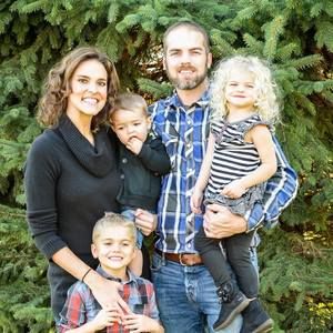 Meet your Posher, Dana